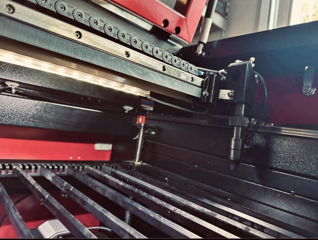 laser engraver machine